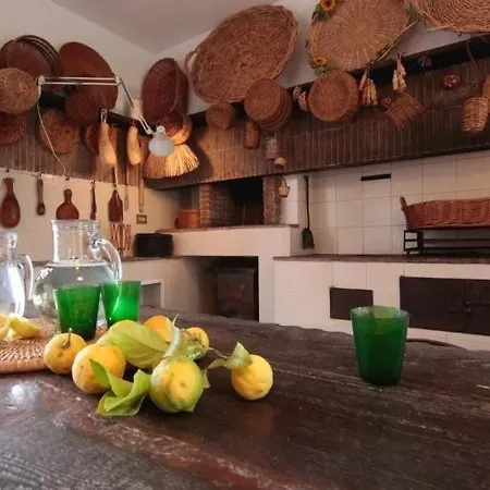 Ferienhaus Fuer 12 Personen In Syrakus Ognina