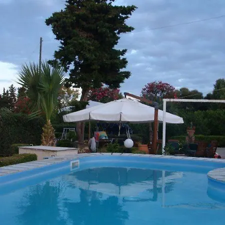 Ferienhaus Fuer 12 Personen In Syrakus Holiday home Ognina