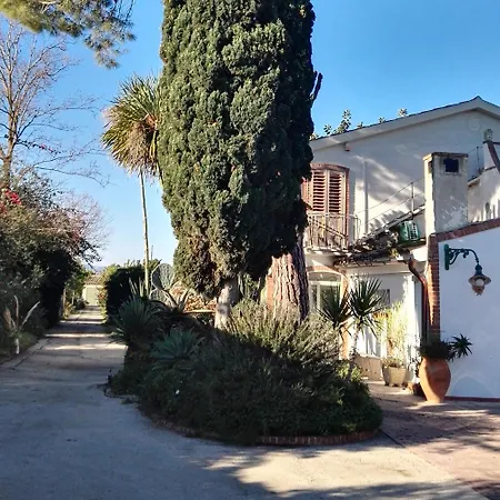 Ferienhaus Fuer 12 Personen In Syrakus